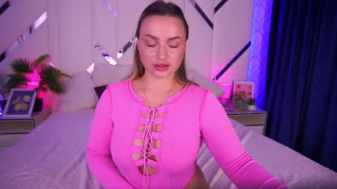 minifox_ online show from 10-11-25, 08:24