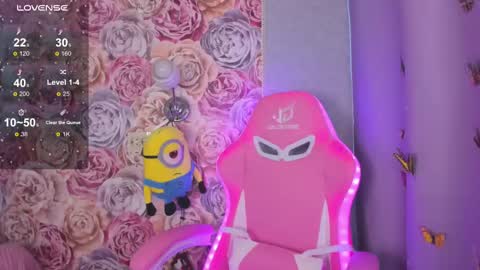 Ariana online show from 03-10-25, 02:39