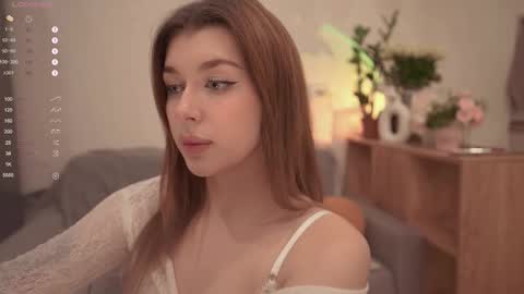 Snapshot of minirini chatting on 11-27-25, 04:42 Rina online show from 11-27-25, 04:42