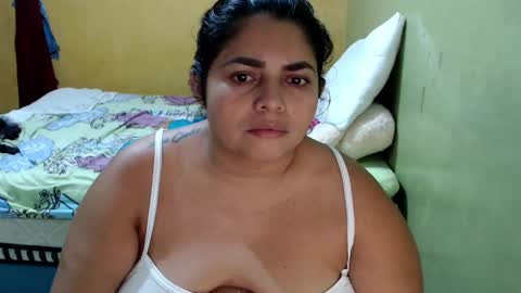 Snapshot of minnie_bbw69 chatting on 09-25-25, 12:25 Andrea online show from 09-25-25, 12:25