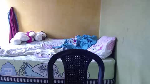 Snapshot of minnie_bbw69 chatting on 10-04-25, 03:10 Andrea online show from 10-04-25, 03:10