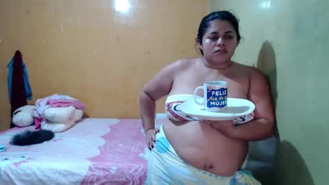 Snapshot of minnie_bbw69 chatting on 10-12-25, 03:27 Andrea online show from 10-12-25, 03:27