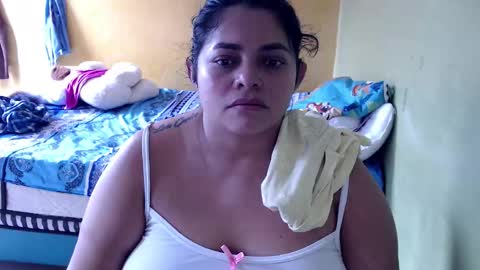 Andrea online show from 12-15-25, 04:44