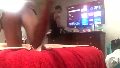 Snapshot of minniehunney chatting on 10-31-25, 11:00 minniehunney online show from 10-31-25, 11:00