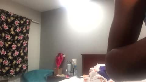 Snapshot of minniehunney chatting on 11-18-25, 01:15 minniehunney online show from 11-18-25, 01:15