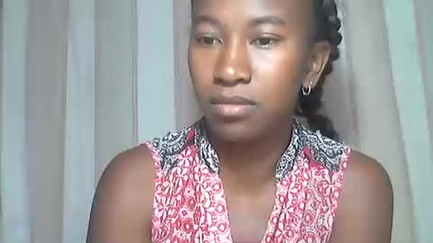 minouch211907 online show from 11-10-25, 03:38