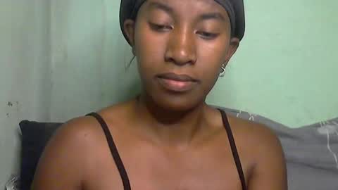 minouch211907 online show from 05-02-26, 02:49
