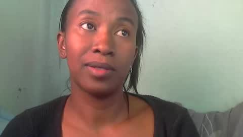 minouch211907 online show from 05-07-26, 01:16