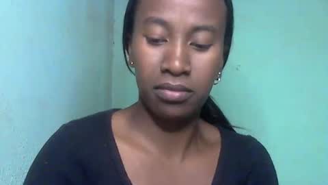 minouch211907 online show from 05-18-26, 05:08