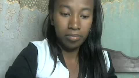 minouch211907 online show from 06-21-26, 12:46