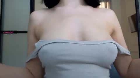 lia online show from 06-15-26, 08:27