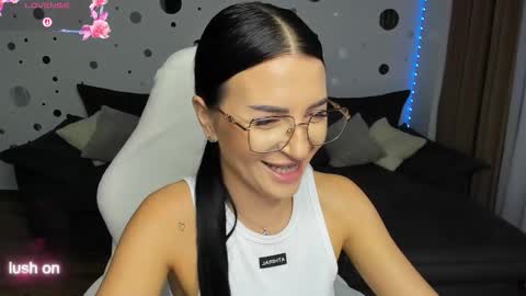 mira_fantasy online show from 09-23-25, 04:26