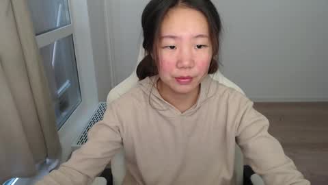 Snapshot of mira_g chatting on 02-13-25, 07:03 mira_g online show from 02-13-25, 07:03