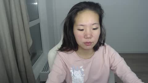 Snapshot of mira_g chatting on 03-10-25, 04:14 mira_g online show from 03-10-25, 04:14