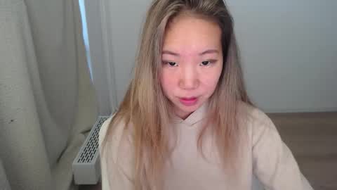 mira_g online show from 10-02-25, 07:04