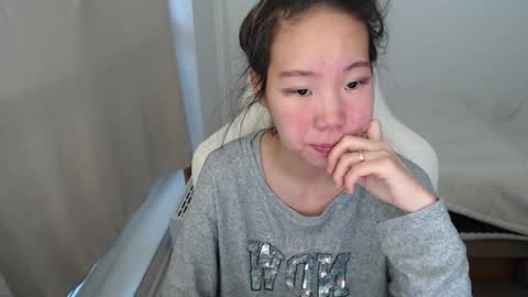 mira_g online show from 11-28-25, 07:33