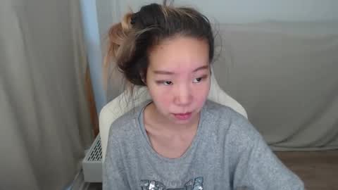 mira_g online show from 12-04-25, 11:52