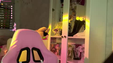 Snapshot of mira_jadee chatting on 03-30-26, 10:33 Mira online show from 03-30-26, 10:33