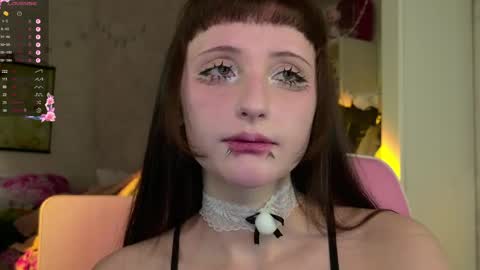 Snapshot of mira_jadee chatting on 04-06-26, 10:22 Mira online show from 04-06-26, 10:22