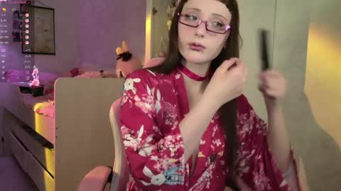 Snapshot of mira_jadee chatting on 04-29-26, 09:21 Mira online show from 04-29-26, 09:21