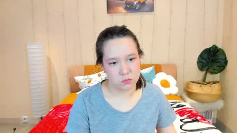 Mira online show from 04-12-26, 02:27