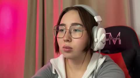 mira_light_ online show from 10-20-25, 03:12