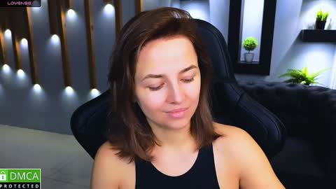 Snapshot of mira_mermayd chatting on 12-07-24, 01:03 Mira online show from 12-07-24, 01:03