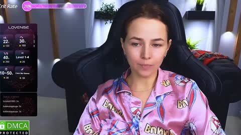 Snapshot of mira_mermayd chatting on 12-16-24, 07:48 Mira online show from 12-16-24, 07:48