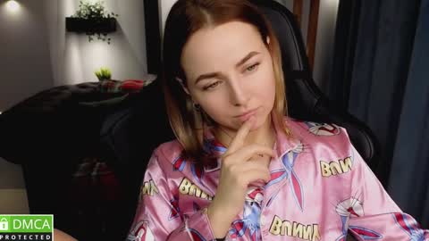 Snapshot of mira_mermayd chatting on 01-04-25, 04:12 Mira online show from 01-04-25, 04:12