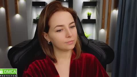 Snapshot of mira_mermayd chatting on 01-12-25, 01:21 Mira online show from 01-12-25, 01:21