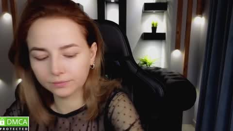 Snapshot of mira_mermayd chatting on 01-15-25, 08:09 Mira online show from 01-15-25, 08:09