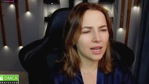 Snapshot of mira_mermayd chatting on 01-16-25, 12:53 Mira online show from 01-16-25, 12:53