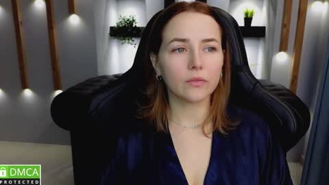 Snapshot of mira_mermayd chatting on 01-19-25, 01:10 Mira online show from 01-19-25, 01:10