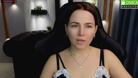 Snapshot of mira_mermayd chatting on 01-30-25, 01:11 Mira online show from 01-30-25, 01:11