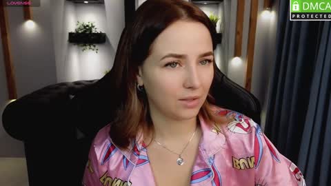 Snapshot of mira_mermayd chatting on 02-06-25, 01:16 Mira online show from 02-06-25, 01:16