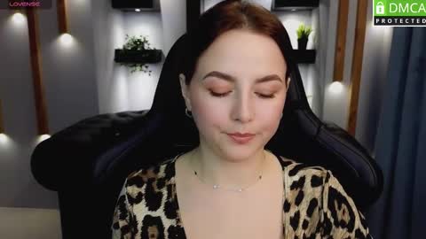 Snapshot of mira_mermayd chatting on 02-20-25, 12:04 Mira online show from 02-20-25, 12:04