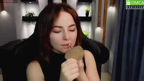 Snapshot of mira_mermayd chatting on 02-23-25, 01:35 Mira online show from 02-23-25, 01:35