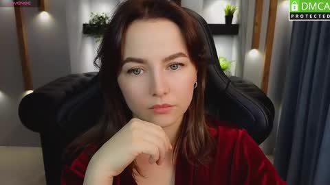 Snapshot of mira_mermayd chatting on 03-06-25, 04:41 Mira online show from 03-06-25, 04:41