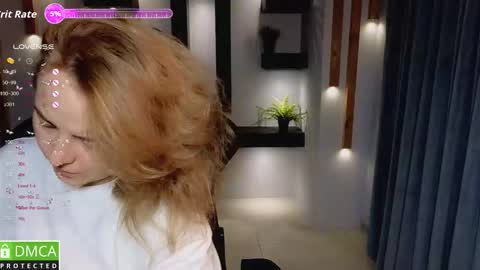 Snapshot of mira_mermayd chatting on 09-19-25, 08:05 Mira online show from 09-19-25, 08:05