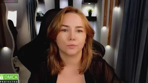 Snapshot of mira_mermayd chatting on 10-15-25, 08:03 Mira online show from 10-15-25, 08:03