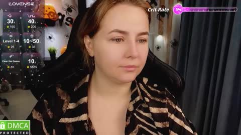 Snapshot of mira_mermayd chatting on 10-25-25, 01:13 Mira online show from 10-25-25, 01:13