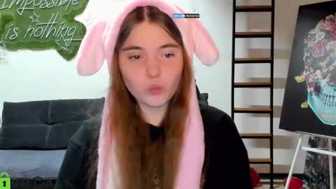 Snapshot of miraa_bloom chatting on 03-26-26, 03:39 miraa_bloom online show from 03-26-26, 03:39