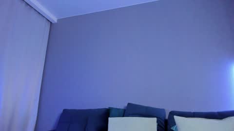 Snapshot of mirabrunette chatting on 01-14-25, 05:19 Mira follow my fansly online show from 01-14-25, 05:19