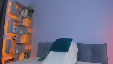 Mira  follow my fansly  online show from 05-12-26, 02:30