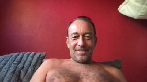 Snapshot of miracolix_030 chatting on 06-26-26, 06:07 Ben online show from 06-26-26, 06:07