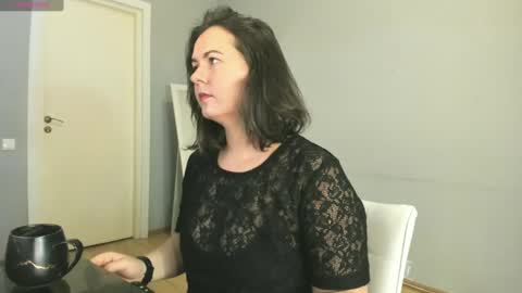 Snapshot of miradiaz chatting on 01-30-25, 10:19 Meera online show from 01-30-25, 10:19