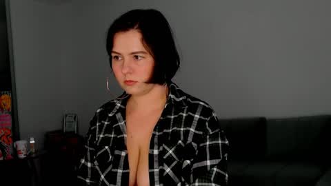 Snapshot of miradiaz chatting on 04-10-26, 11:48 Meera online show from 04-10-26, 11:48