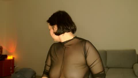 Snapshot of miradiaz chatting on 05-04-26, 08:49 Meera online show from 05-04-26, 08:49