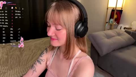 Mira online show from 05-12-26, 08:17