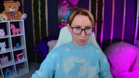 Snapshot of miralush chatting on 07-18-26, 06:17 Mira online show from 07-18-26, 06:17